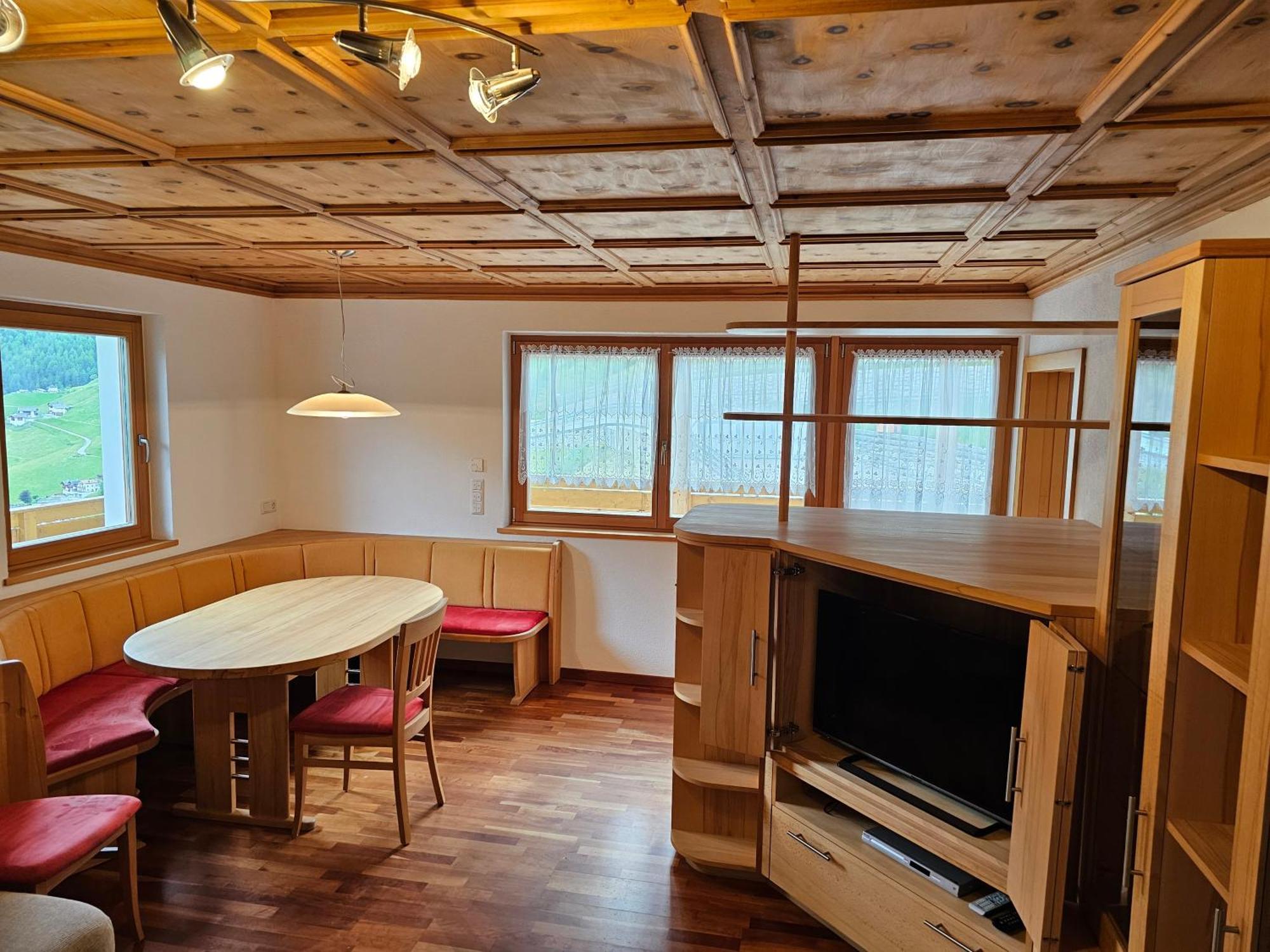 Alpenblick Lodge Tscholl Martello Luaran gambar