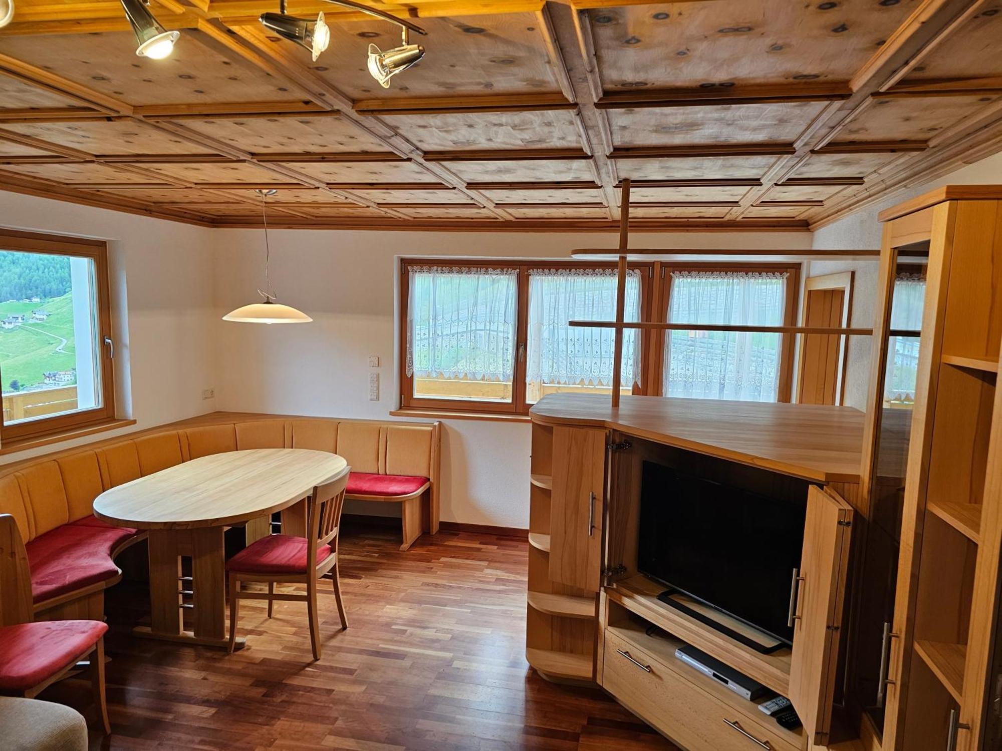 Alpenblick Lodge Tscholl Martello Luaran gambar